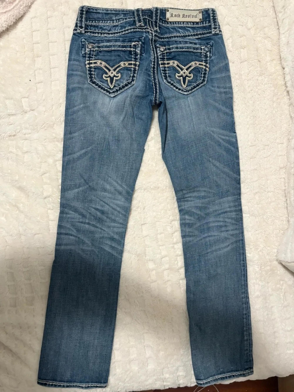 Rock Revival Women's Distressed Medium Blue straight leg - Picture 4 of 4
